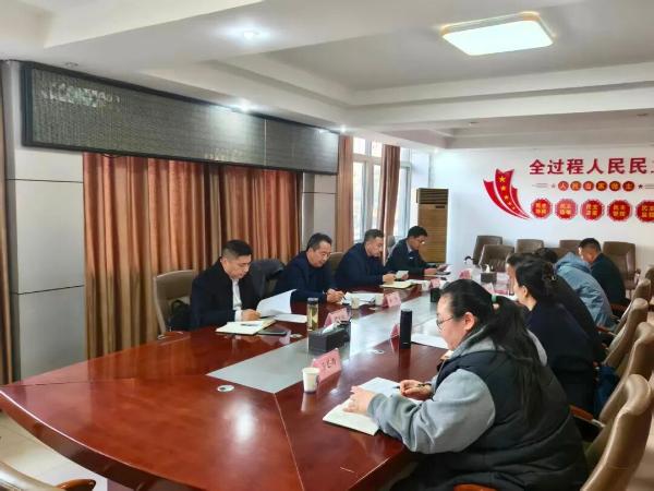 朱杰赴八公山镇宣讲党的二十届四中全会精神并督导调研经济运行工作